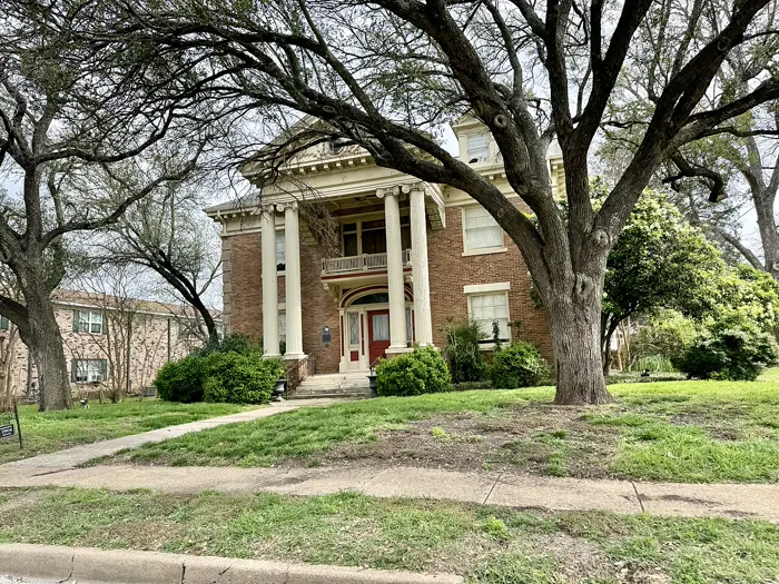 Waxahachie — photograph